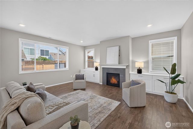 23714 229th Place SE, Maple Valley, WA 98038