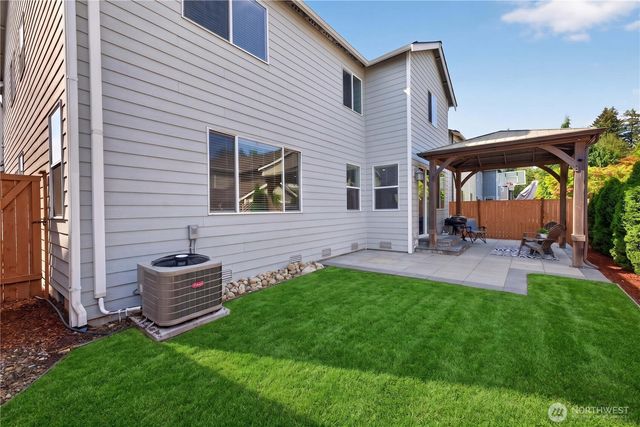 23714 229th Place SE, Maple Valley, WA 98038