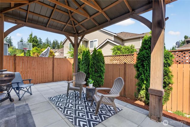 23714 229th Place SE, Maple Valley, WA 98038