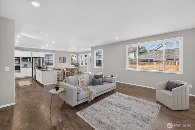 23714 229th Place SE, Maple Valley, WA 98038