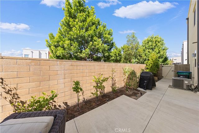 129 Terrapin, Irvine, CA 92618