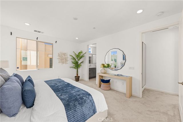 129 Terrapin, Irvine, CA 92618