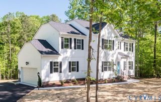 4306 Poplar Village Dr, Chester, VA 23831
