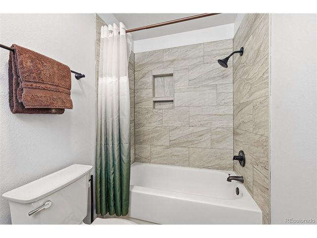 7209 S Houstoun Waring Cir, Littleton, CO 80120