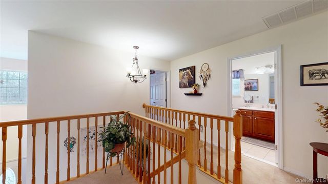 186 Bernstein Boulevard, Center Moriches, NY 11934