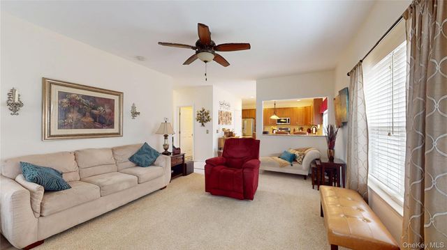 186 Bernstein Boulevard, Center Moriches, NY 11934