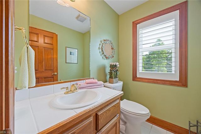 953 Old Ferry RD, Edenton, NC 27932