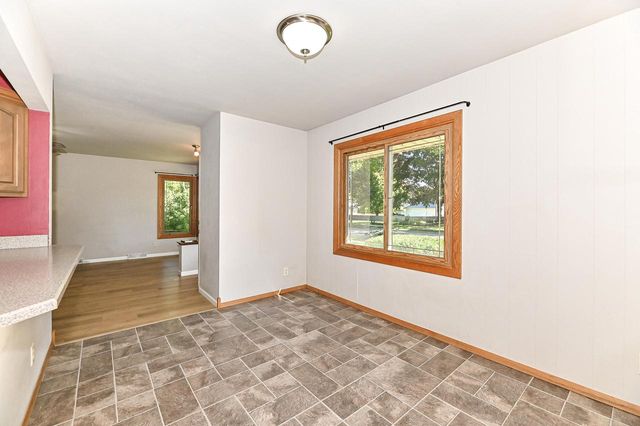 2403 S 94th STREET, West Allis, WI 53227