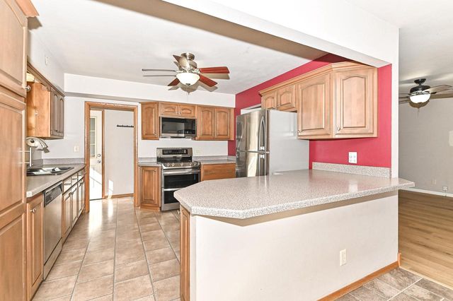 2403 S 94th STREET, West Allis, WI 53227