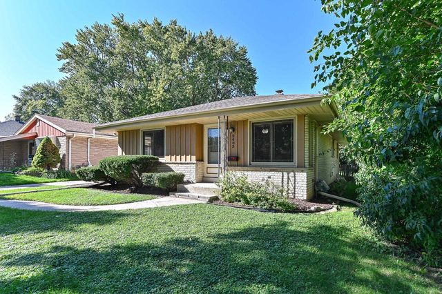 2403 S 94th STREET, West Allis, WI 53227