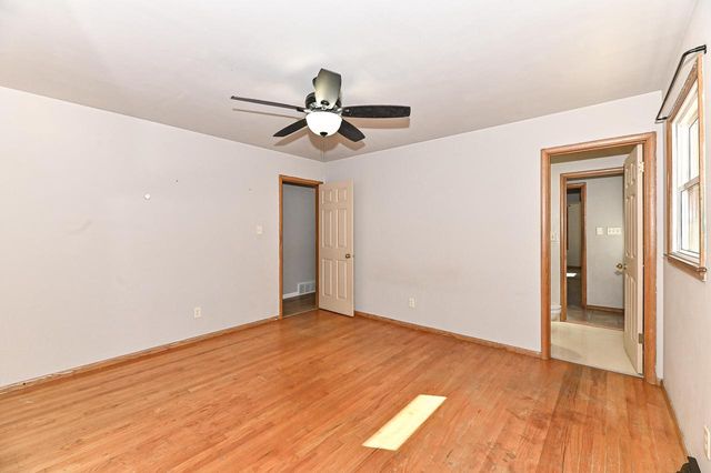 2403 S 94th STREET, West Allis, WI 53227