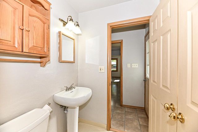2403 S 94th STREET, West Allis, WI 53227