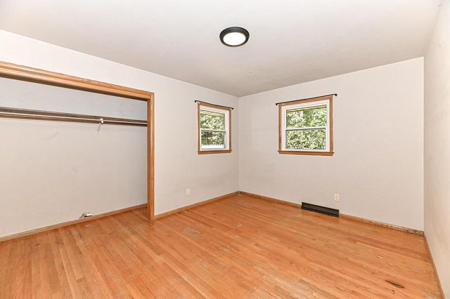 2403 S 94th STREET, West Allis, WI 53227