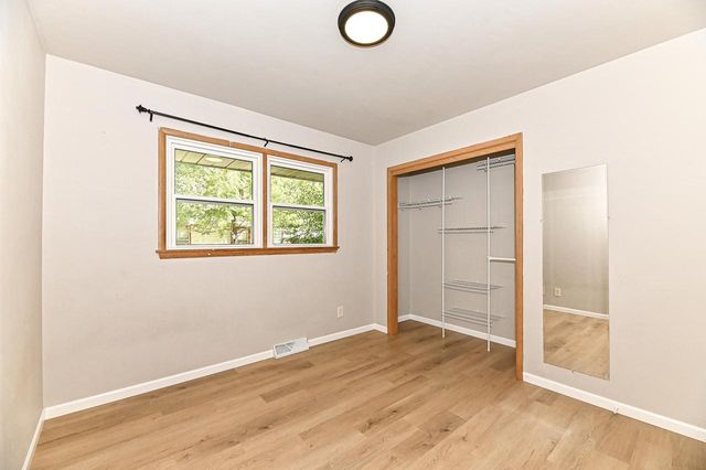 2403 S 94th STREET, West Allis, WI 53227
