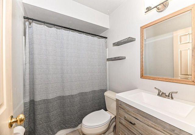 2403 S 94th STREET, West Allis, WI 53227