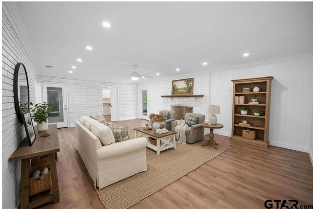 13070 County Road 285, Tyler, TX 75707