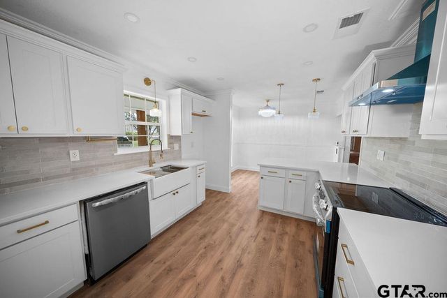 13070 County Road 285, Tyler, TX 75707