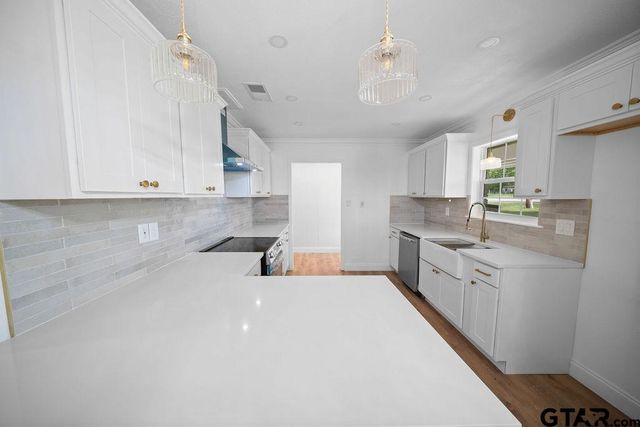 13070 County Road 285, Tyler, TX 75707