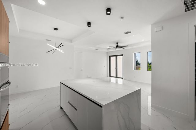 2827 NW 13th St, Cape Coral, FL 33993