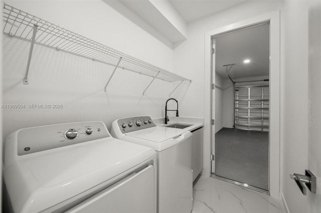 2827 NW 13th St, Cape Coral, FL 33993