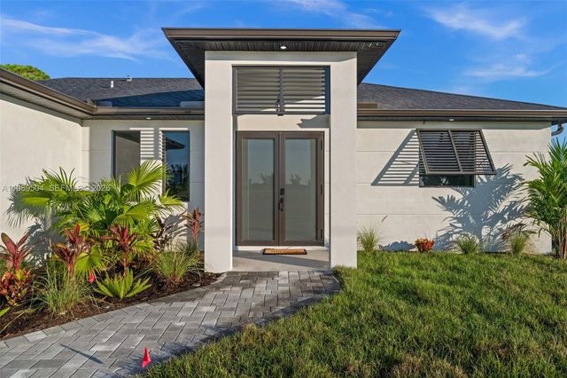 2827 NW 13th St, Cape Coral, FL 33993