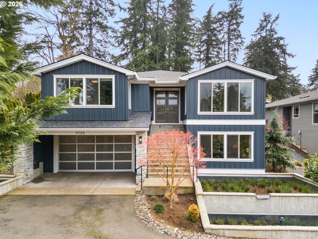 2126 WEMBLEY Pl, Lake Oswego, OR 97034