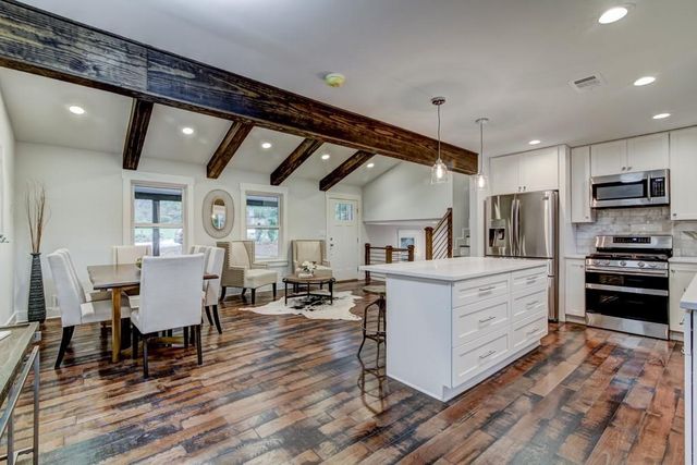 260 Moonshadow Court, Roswell, GA 30075