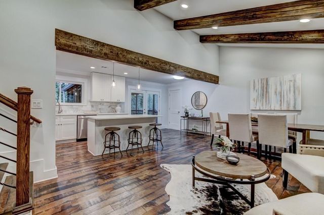 260 Moonshadow Court, Roswell, GA 30075