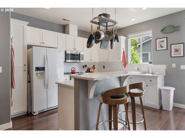 9220 Sw CASCARA Ln, Tualatin, OR 97062