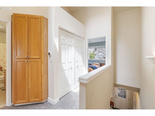 9220 Sw CASCARA Ln, Tualatin, OR 97062