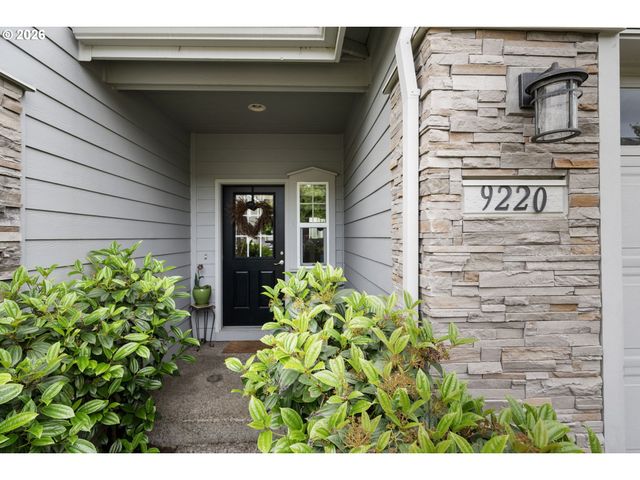 9220 Sw CASCARA Ln, Tualatin, OR 97062