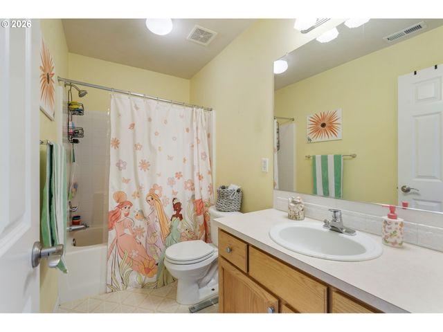 9220 Sw CASCARA Ln, Tualatin, OR 97062