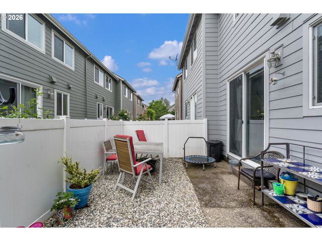 9220 Sw CASCARA Ln, Tualatin, OR 97062