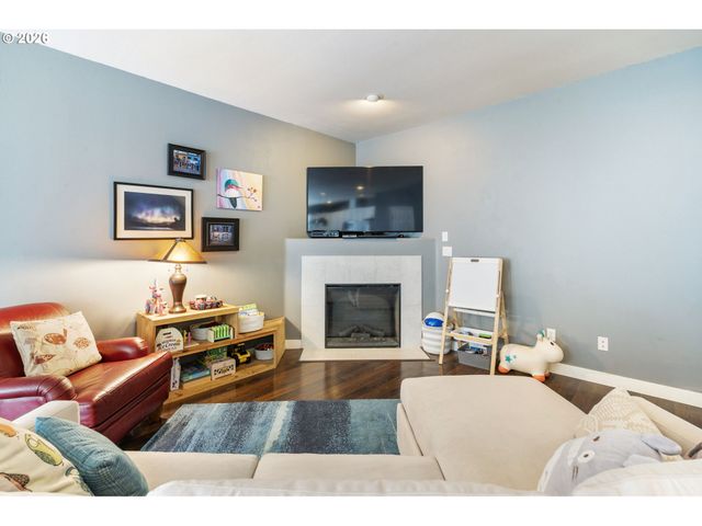9220 Sw CASCARA Ln, Tualatin, OR 97062