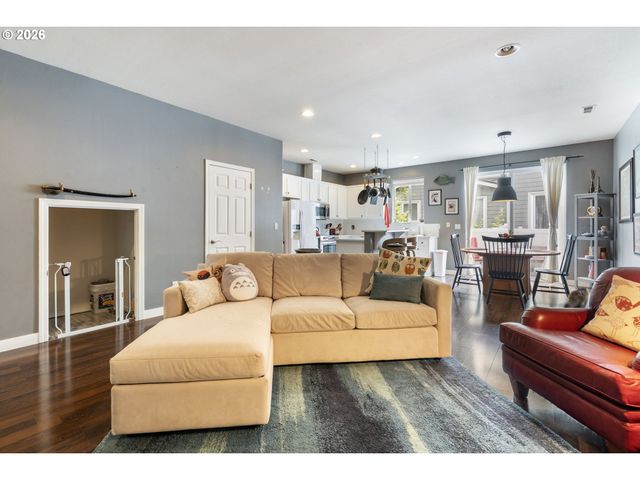 9220 Sw CASCARA Ln, Tualatin, OR 97062