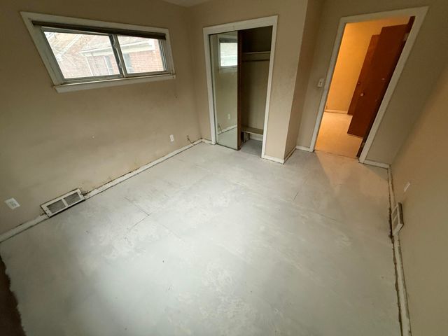 17697 Norborne, Redford, MI 48240