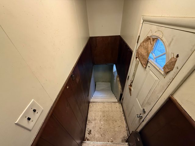 17697 Norborne, Redford, MI 48240