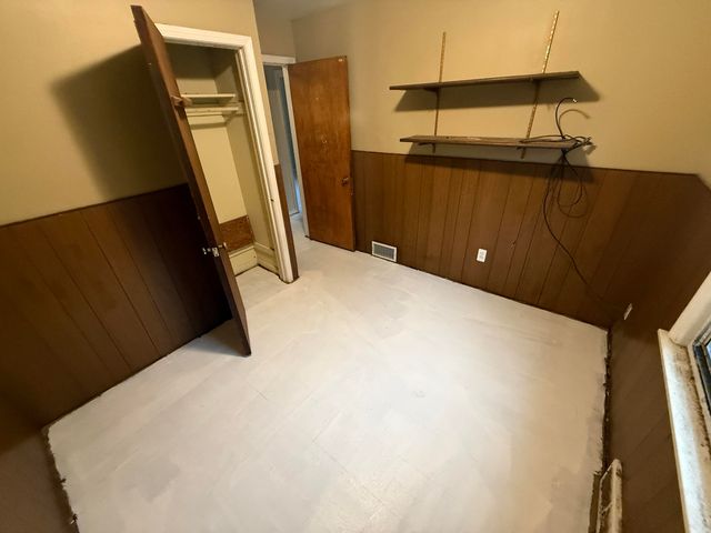 17697 Norborne, Redford, MI 48240