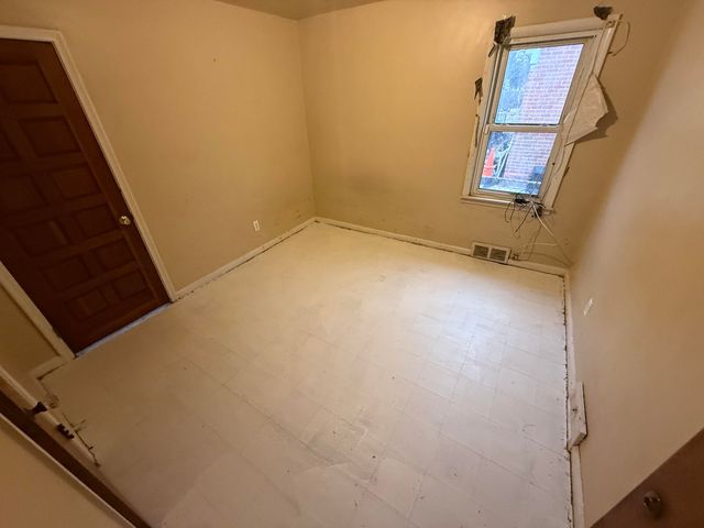 17697 Norborne, Redford, MI 48240