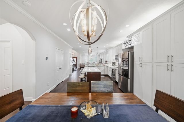 1427 Scharpe Street, Houston, TX 77023