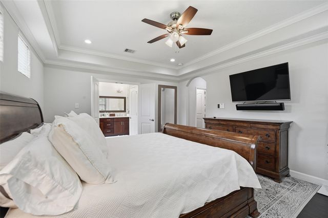 1427 Scharpe Street, Houston, TX 77023
