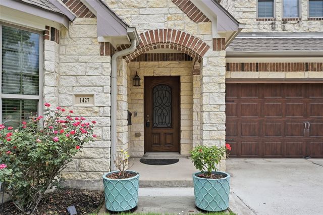 1427 Scharpe Street, Houston, TX 77023