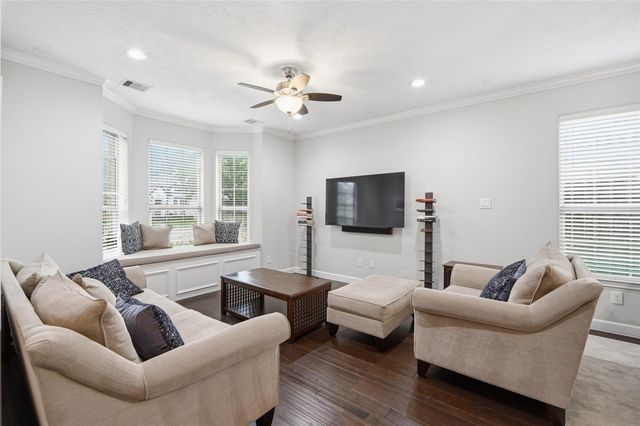 1427 Scharpe Street, Houston, TX 77023