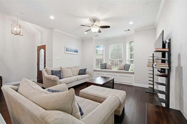 1427 Scharpe Street, Houston, TX 77023