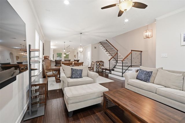 1427 Scharpe Street, Houston, TX 77023