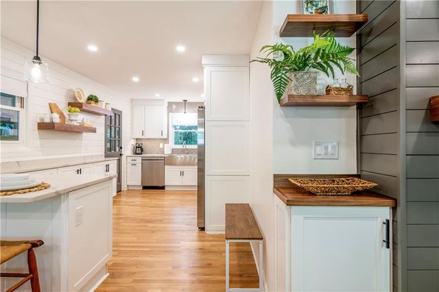 2907 Mount Olive Drive, Decatur, GA 30033