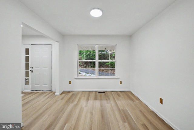 112 CEDAR LN, East Stroudsburg, PA 18302