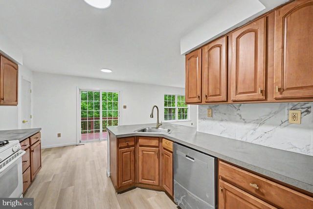112 CEDAR LN, East Stroudsburg, PA 18302