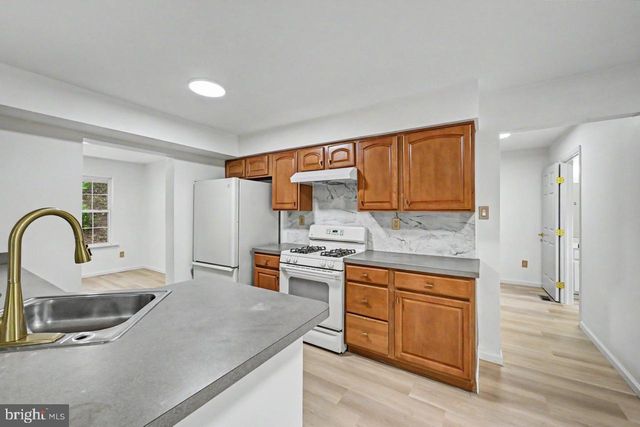 112 CEDAR LN, East Stroudsburg, PA 18302