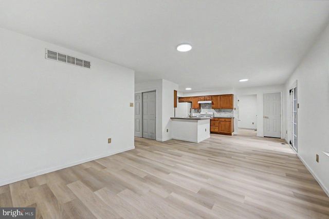 112 CEDAR LN, East Stroudsburg, PA 18302